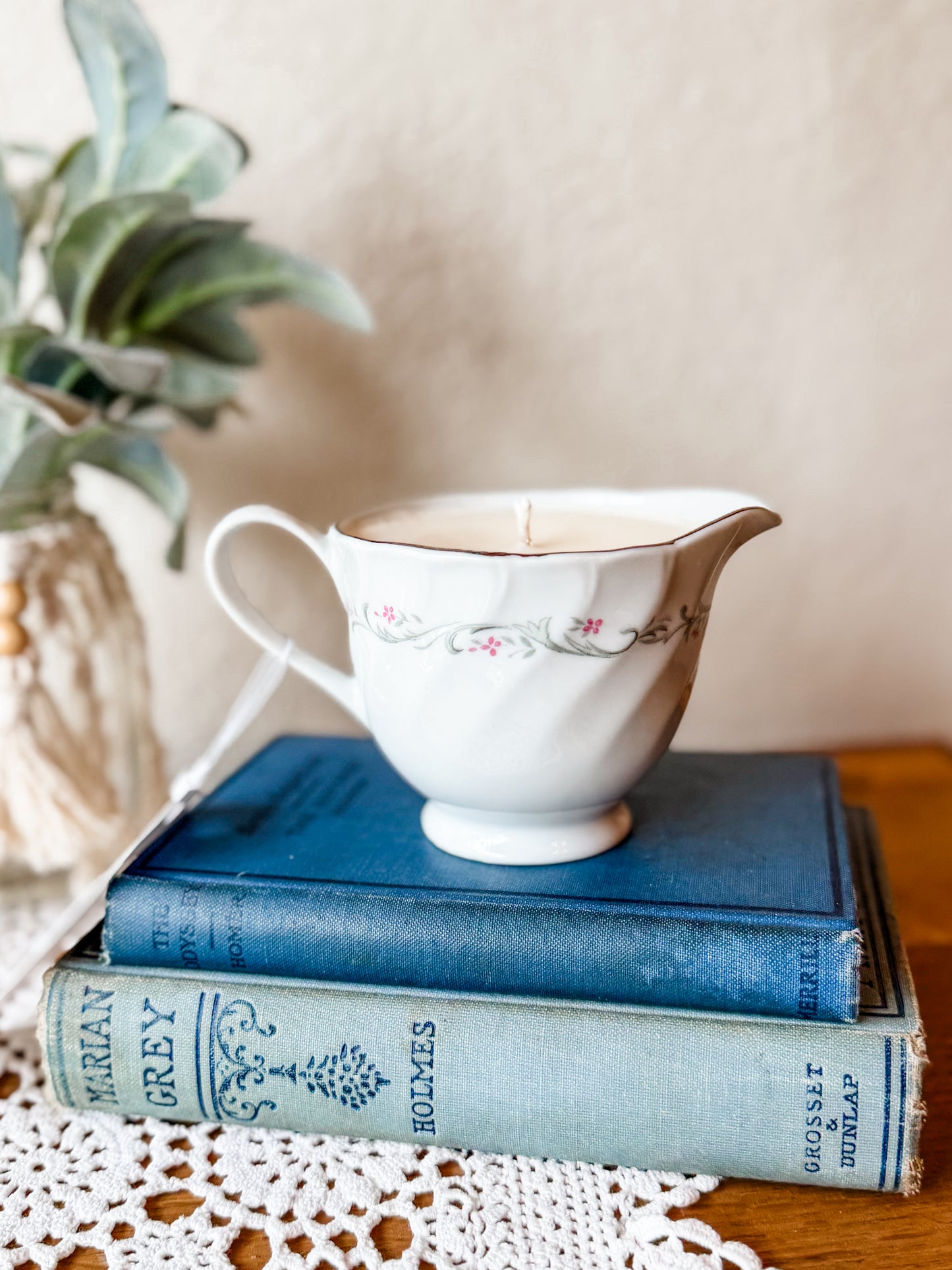 Vintage Creamer Candle with Pink Florals - Fresh Clothesline