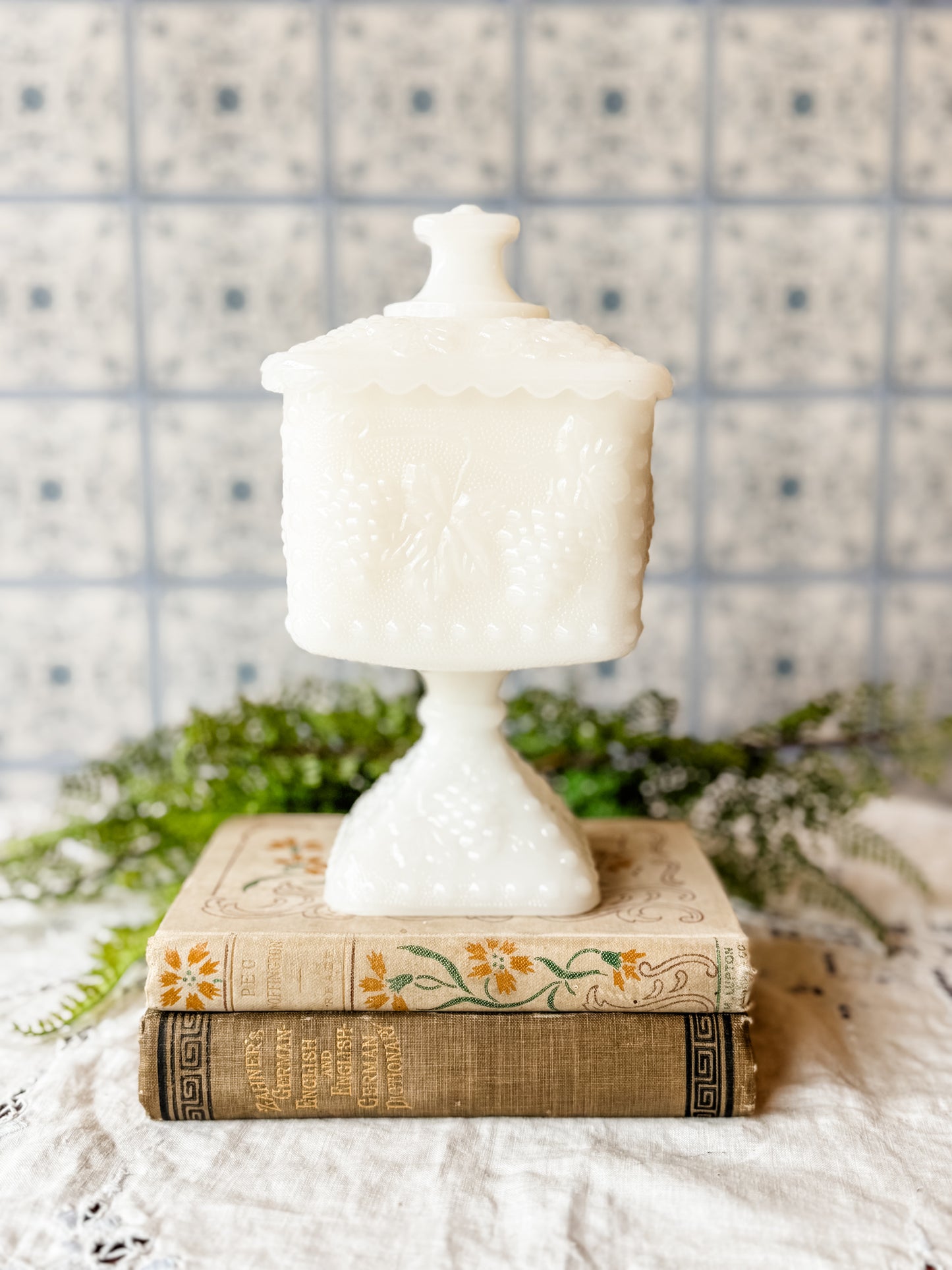 Vintage Milk Glass Candle with Lid - Lavender