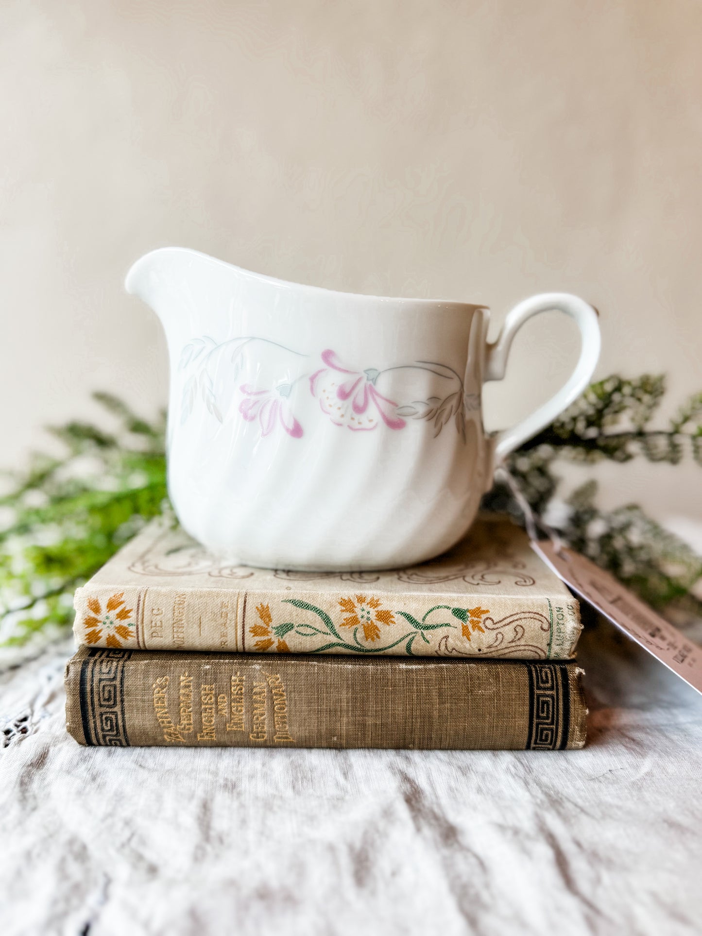 Vintage Creamer Candle with Florals - Aloha Paradise