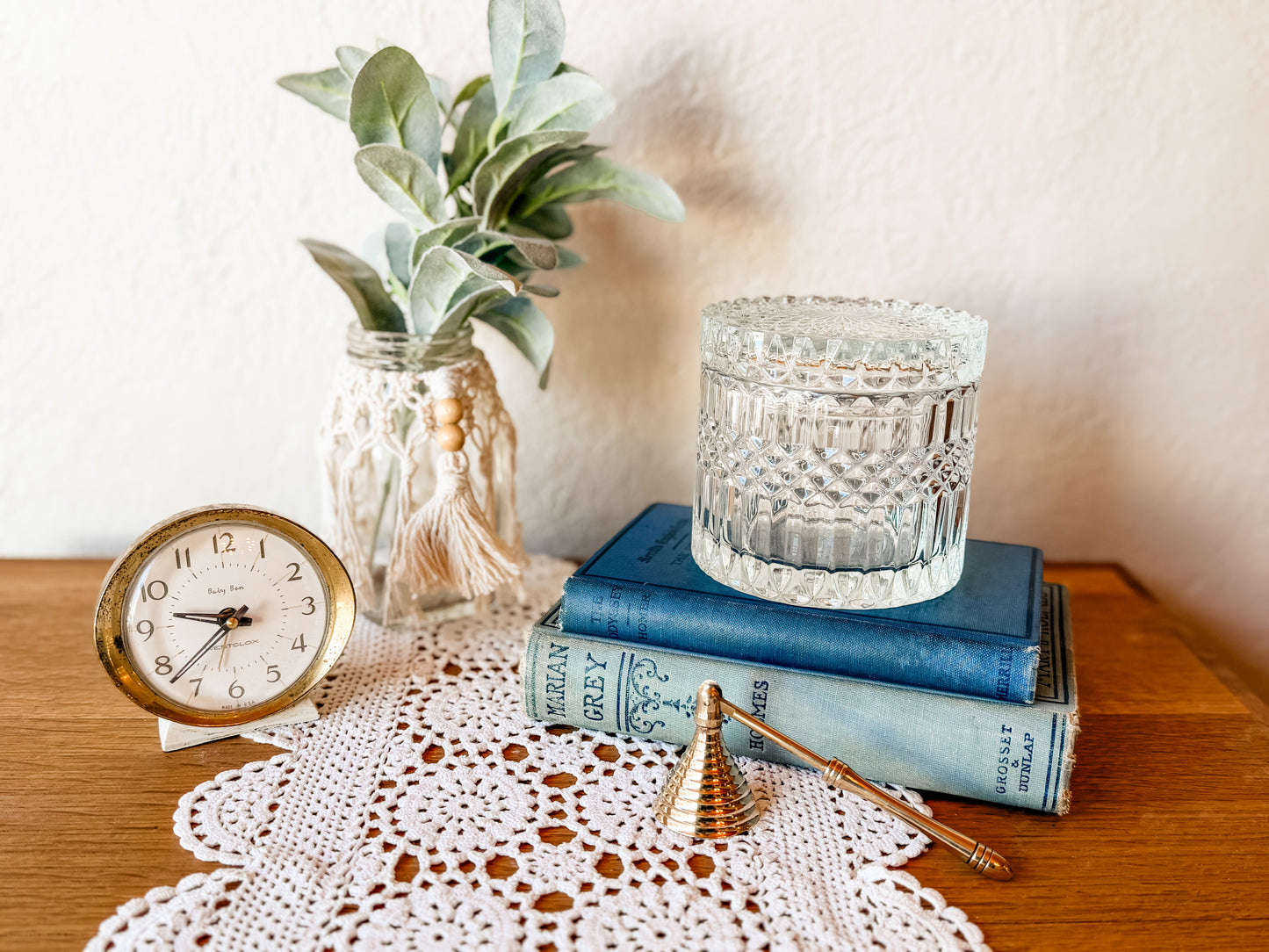 Galentine's Day Candle Making Class