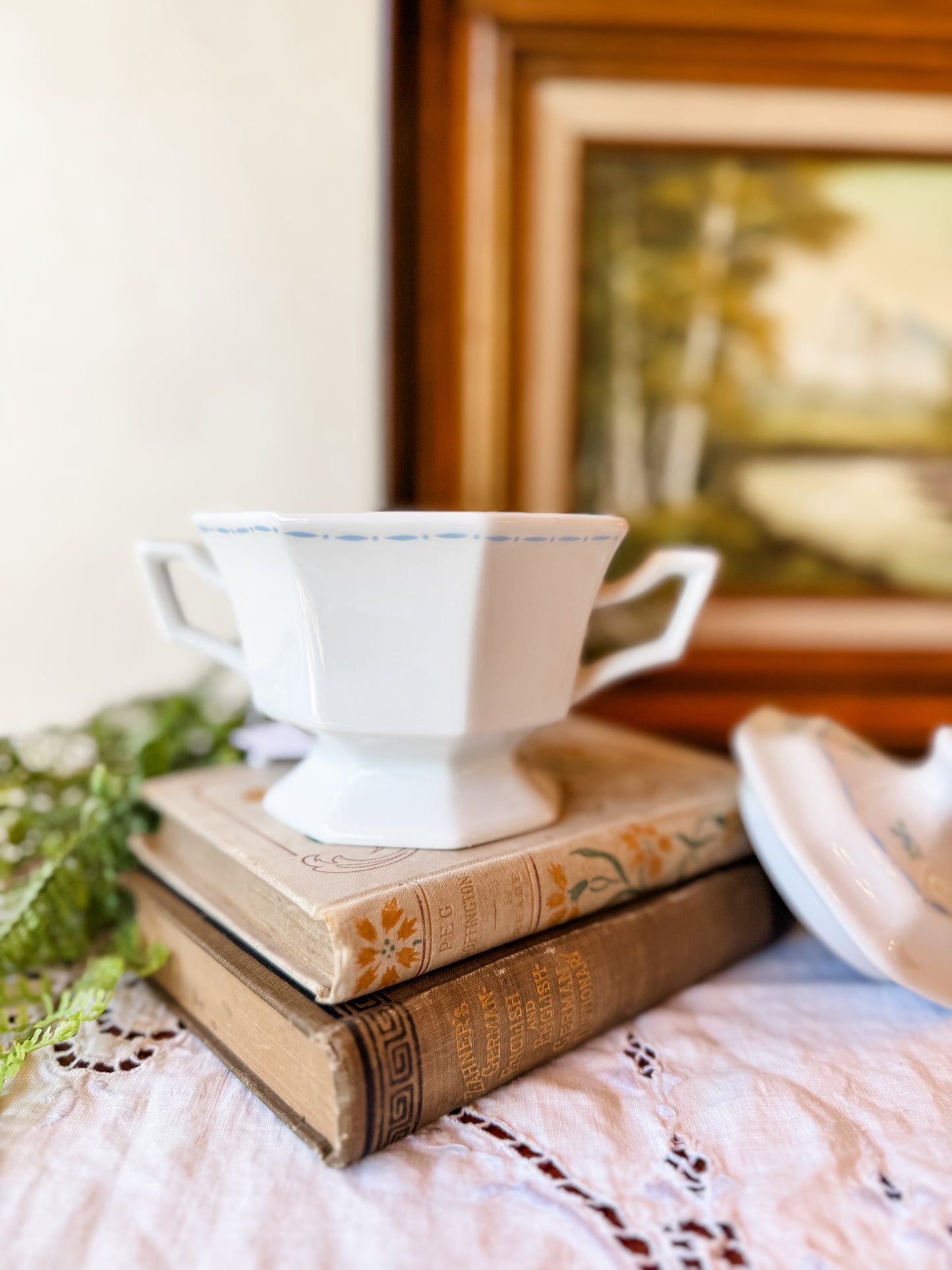Vintage Sugar Bowl Candle - Parisian Cafe